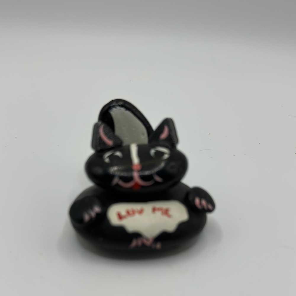 Originals Bobble Small skunk Pet Rock Figurine